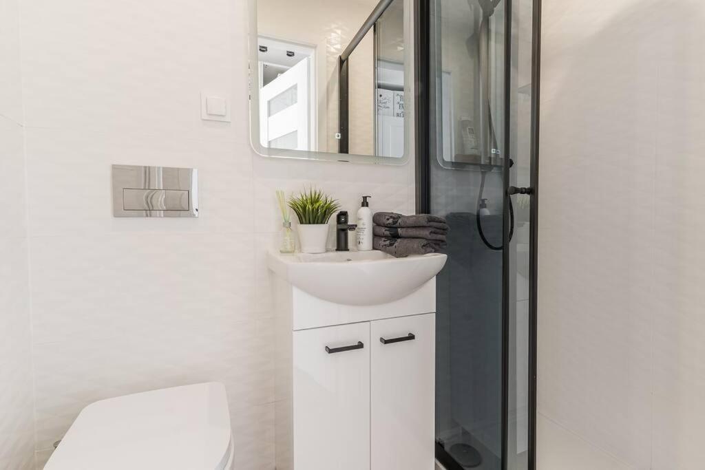 Uroczy Apartament 2 Pokoje - 10 Min Do Morza! Γκντανσκ Εξωτερικό φωτογραφία